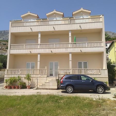 Apartments Ticinovic Omiš Exterior foto