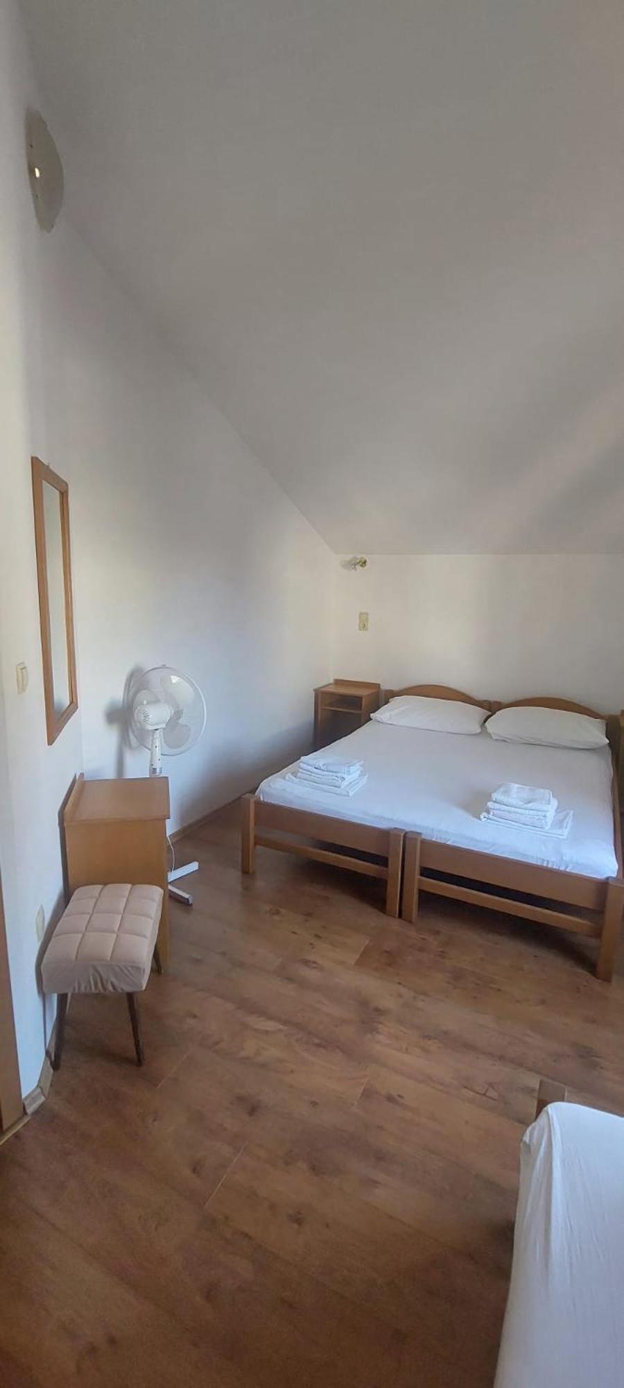 Apartments Ticinovic Omiš Exterior foto