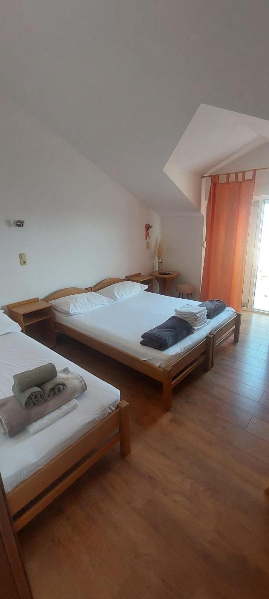 Apartments Ticinovic Omiš Exterior foto